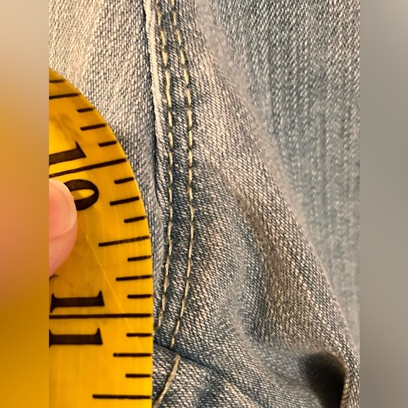 Gloria Vanderbilt Amanda All Around Slimming Effect Size 8 Women's Denim Shorts - Picture 12 of 13